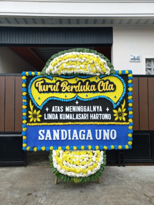 Papan Bunga Duka di Sukawana
